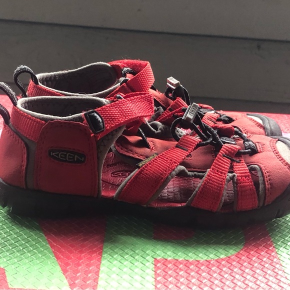 KEEN Toddler Seacamp II CNX Racing Red/Gargoyle 1014470 Water Shoes Size 13 - Picture 2 of 11